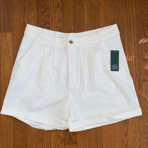 Target Wild Fable High Rise Pleated Ivory Shorts
